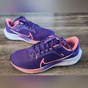 **NEW** Nike Air Zoom Pegasus 40 Size 8.5 Purple Pink Women's Running Shoe $128